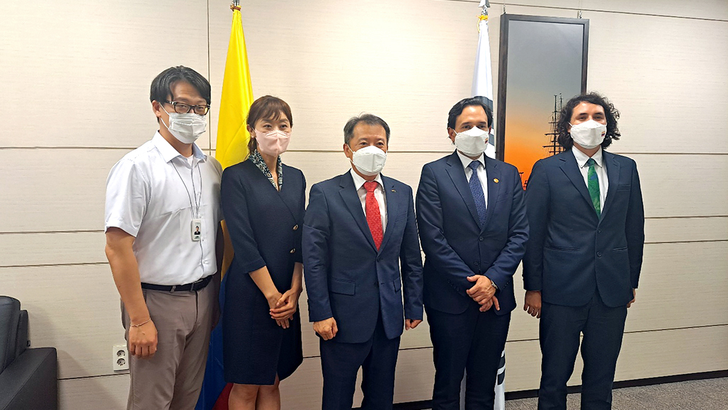 A Meeting with the Minister of Mineral Energy in Colombia